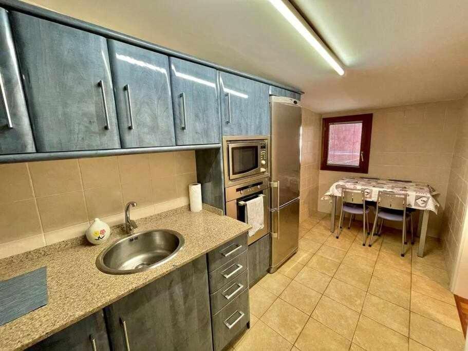 Andra Mari Etxea Apartamento En Parte Antigua Bermeo Ngoại thất bức ảnh