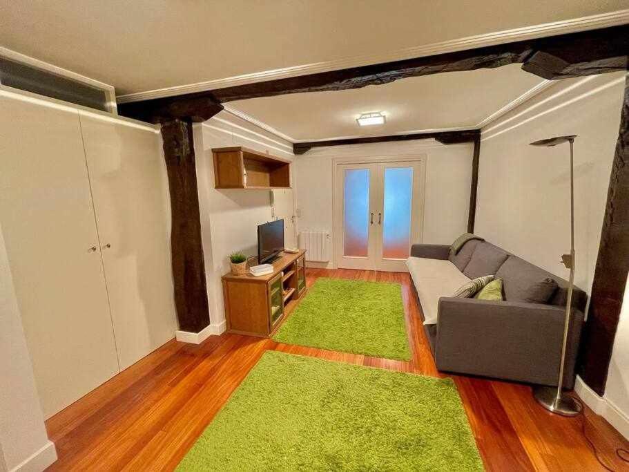 Andra Mari Etxea Apartamento En Parte Antigua Bermeo Ngoại thất bức ảnh